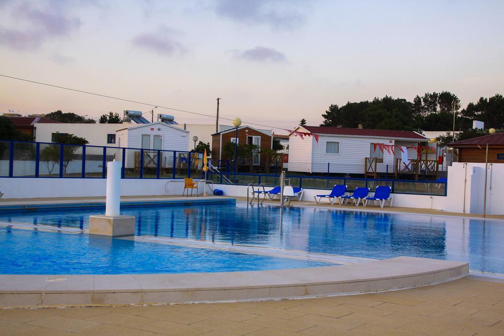 וילה נובה דה גאיה Parque De Campismo Orbitur Canidelo מראה חיצוני תמונה